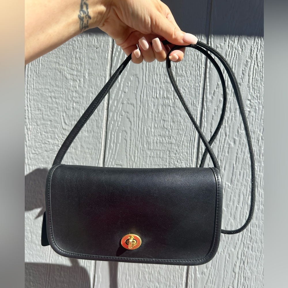 Vintage Coach Dinky in Black!